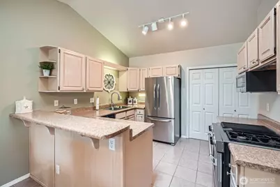 14 Lakewood Oaks Drive SW, Lakewood, WA 98499 - Photo 10