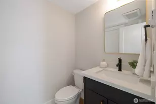 1603 SW Kenyon St, Seattle, WA 98106 - Photo 8