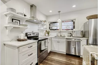 535 20th Avenue E #A204, Seattle, WA 98112 - Photo 6