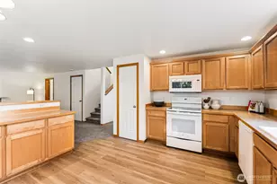 22429 SE 287th Pl, Maple Valley, WA 98038 - Photo 8