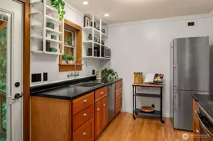 9320 26th Ave NW, Seattle, WA 98117 - Photo 8