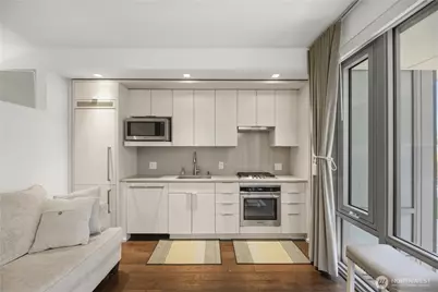 590 1st Avenue S #613, Seattle, WA 98104 - Photo 8