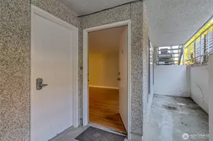 4324 Phinney Ave N, Seattle, WA 98103 - Photo 16