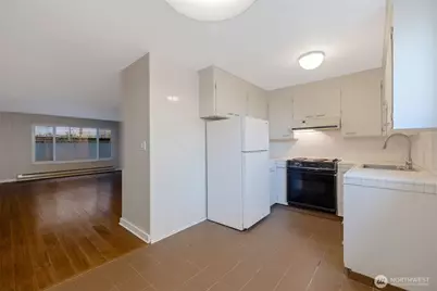 4324 Phinney Avenue N #1, Seattle, WA 98103 - Photo 10