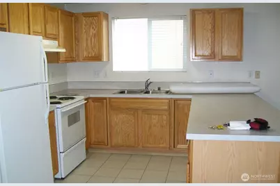 4921 50th Avenue SE, Lacey, WA 98503 - Photo 6