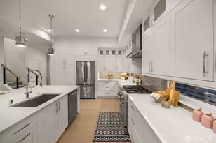 315 State Street S, Kirkland, WA 98033 - Photo 8