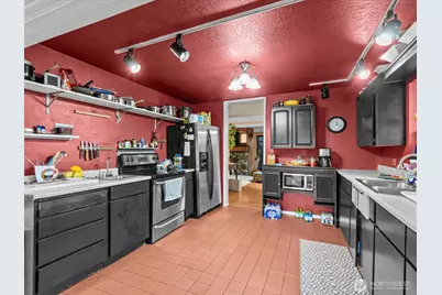 13050 33rd Avenue S, Tukwila, WA 98168 - Photo 14