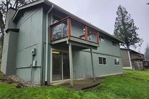 20 SE Holly Pl, Shelton, WA 98584 - Photo 4