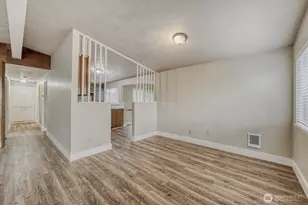 1131 Lenore Dr, Tacoma, WA 98406 - Photo 8