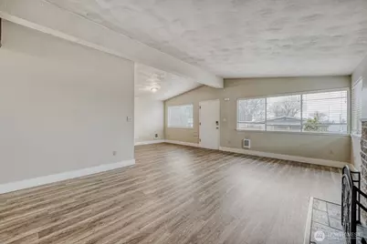 1131 Lenore Drive, Tacoma, WA 98406 - Photo 10