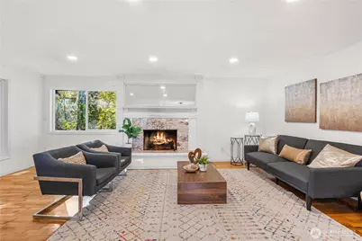 959 Hoquiam Avenue NE, Renton, WA 98059 - Photo 2