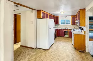 9310 NE Burton Rd, Vancouver, WA 98662 - Photo 6