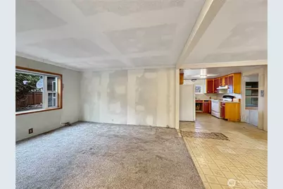 9310 NE Burton Road, Vancouver, WA 98662 - Photo 2