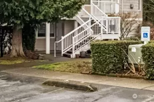 11130 SE 208th St, Kent, WA 98031 - Photo 4