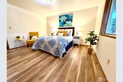 304 Olympia Street E, Rainier, WA 98576 - Photo 12