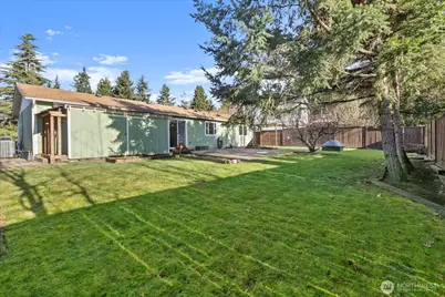 4218 152nd Street SW, Lynnwood, WA 98087 - Photo 2