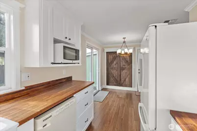 4218 152nd Street SW, Lynnwood, WA 98087 - Photo 10