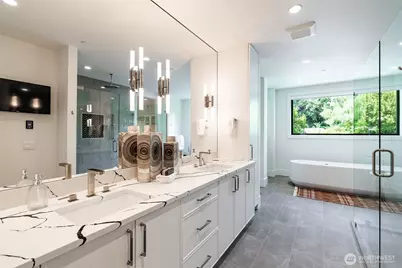 8458 NE 9th Street, Medina, WA 98039 - Photo 22
