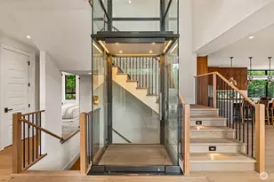 8458 NE 9th St, Medina, WA 98039 - Photo 12