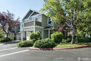 1855 Trossachs Blvd SE, Sammamish, WA 98075 - Photo 2