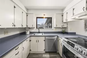 152 Christina Dr, Sumner, WA 98390 - Photo 14