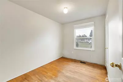 6015 Harry Smith Road, Fife, WA 98424 - Photo 16