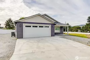 27 Jonagold Ln, Manson, WA 98831 - Photo 1