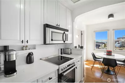 301 Tacoma Avenue N #403, Tacoma, WA 98403 - Photo 8