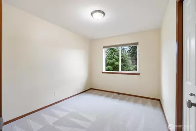 18722 3rd Avenue W, Bothell, WA 98012 - Photo 24