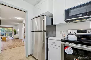 12840 SE 40th Ct, Bellevue, WA 98006 - Photo 6