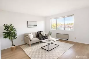 318 S 174th Pl, Burien, WA 98148 - Photo 4