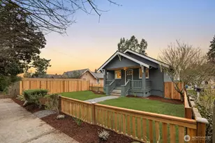 4521 47th Ave SW, Seattle, WA 98116 - Photo 2