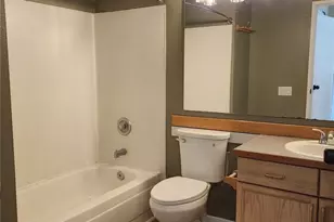 901 Sunset Blvd NE, Renton, WA 98056 - Photo 6