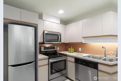 98 Union Street #408, Seattle, WA 98101 - Photo 10