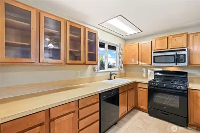 24837 34th Avenue S, Kent, WA 98032 - Photo 10