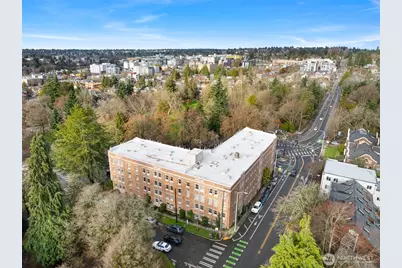 5810 Cowen Place NE #106, Seattle, WA 98105 - Photo 26