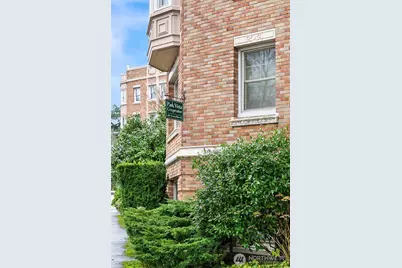 5810 Cowen Place NE #106, Seattle, WA 98105 - Photo 24