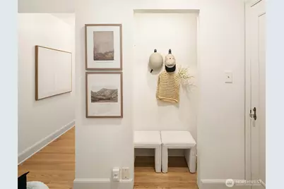 5810 Cowen Place NE #106, Seattle, WA 98105 - Photo 16