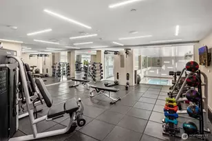 588 Bell St, Seattle, WA 98121 - Photo 16