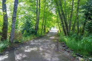 2102 Mark St, Lacey, WA 98516 - Photo 2