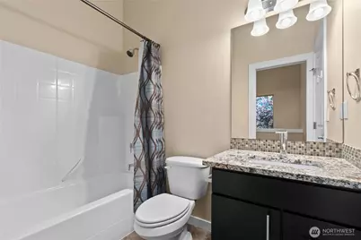 12039 35th Avenue NE #A, Seattle, WA 98125 - Photo 16