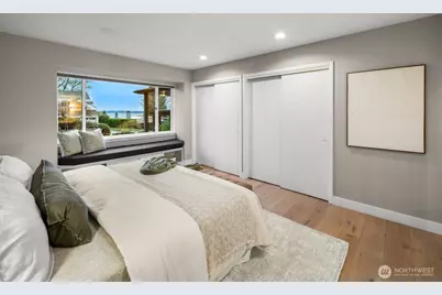 10528 15th Avenue NW, Seattle, WA 98177 - Photo 18