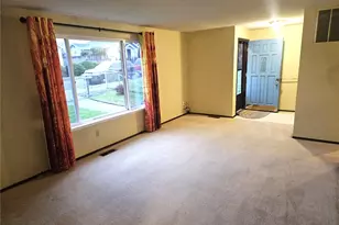 6808 S Montgomery St, Tacoma, WA 98409 - Photo 2