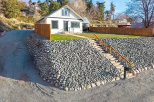 124 Boetzkes Ave, Manson, WA 98831 - Photo 1