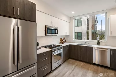 6309 9th Avenue NE #D, Seattle, WA 98115 - Photo 10