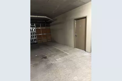 4547 8th Avenue NE #414, Seattle, WA 98105 - Photo 24