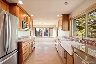 132 N 132nd Street #402, Seattle, WA 98133 - Photo 26