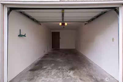 132 N 132nd Street #402, Seattle, WA 98133 - Photo 38