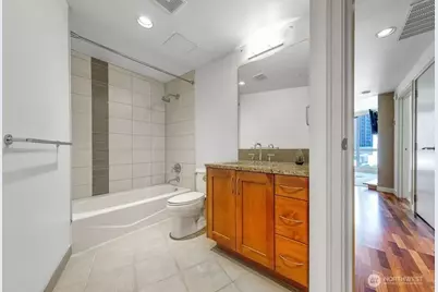 10610 NE 9th Place #803, Bellevue, WA 98004 - Photo 2