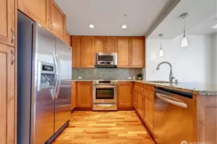 10610 NE 9th Pl, Bellevue, WA 98004 - Photo 6